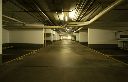 地下駐車場画像素材
