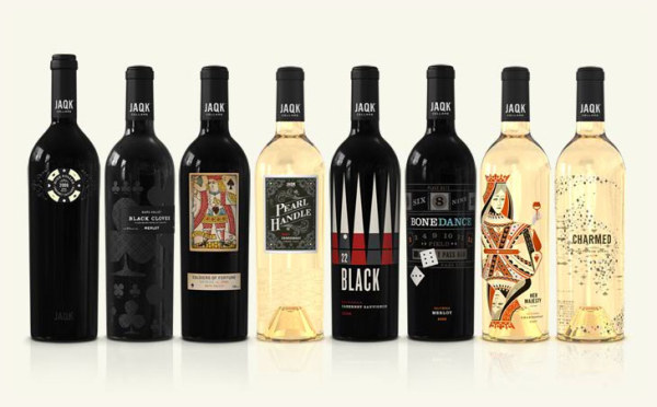 驚異的な賞のための魅力的なパッケージを作成しました。